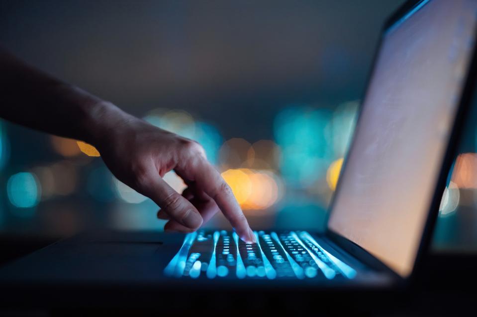 How Artificial Intelligence Is Transforming Social Media Content Access and Video Processing