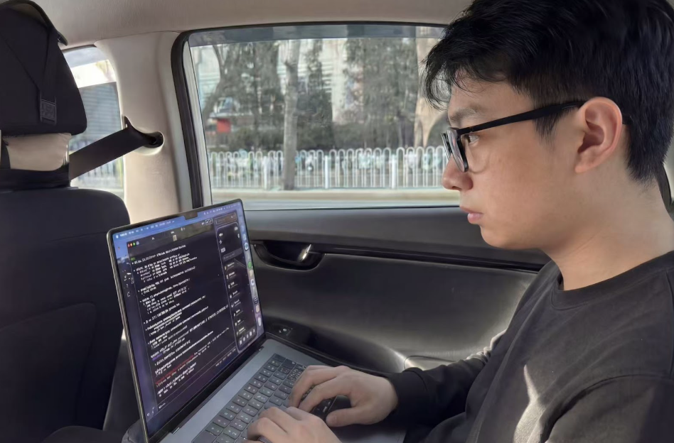 The Philosopher Who Codes: How Yimao Zhou’s Path from Medical School to AI Shaped a Different Kind of Founder