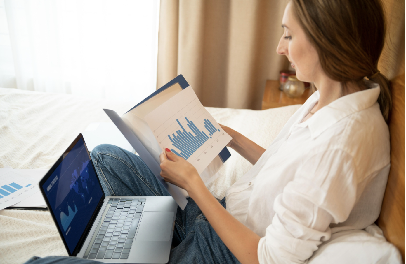 How AI-Powered Financial Planning and Smart Real Estate Choices Help People Balance Life and Money