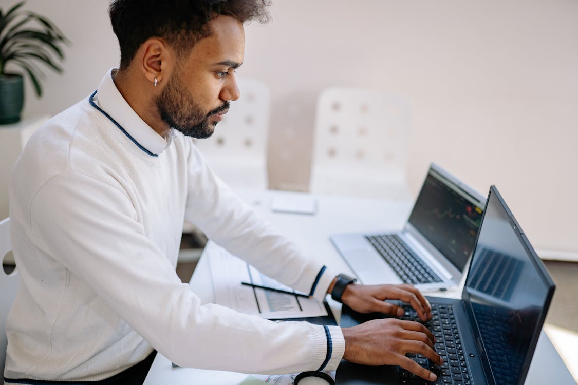6 Entry-Level IT Careers Supercharged by AI (And How to Land Them)